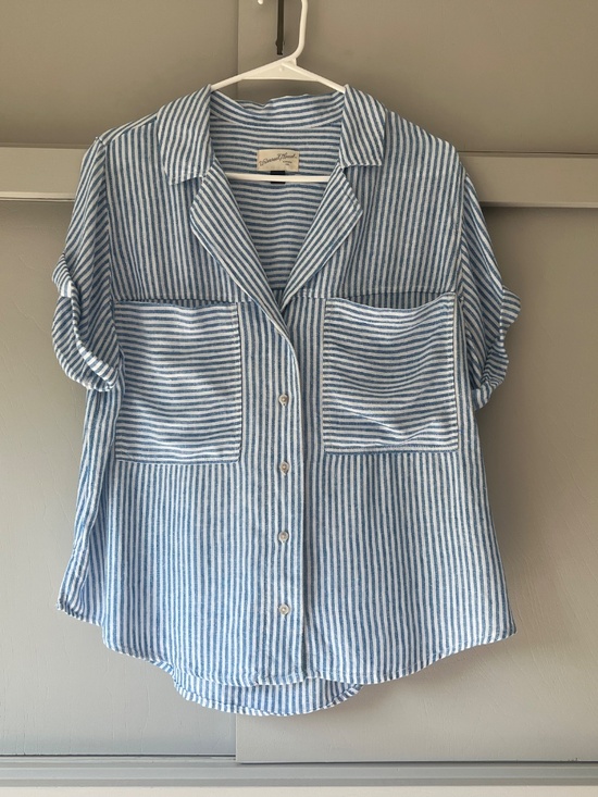 Universal Thread Tops - Universal Thread Blue & White Striped Linen Blend Short Sleeve Button Up Shirt M